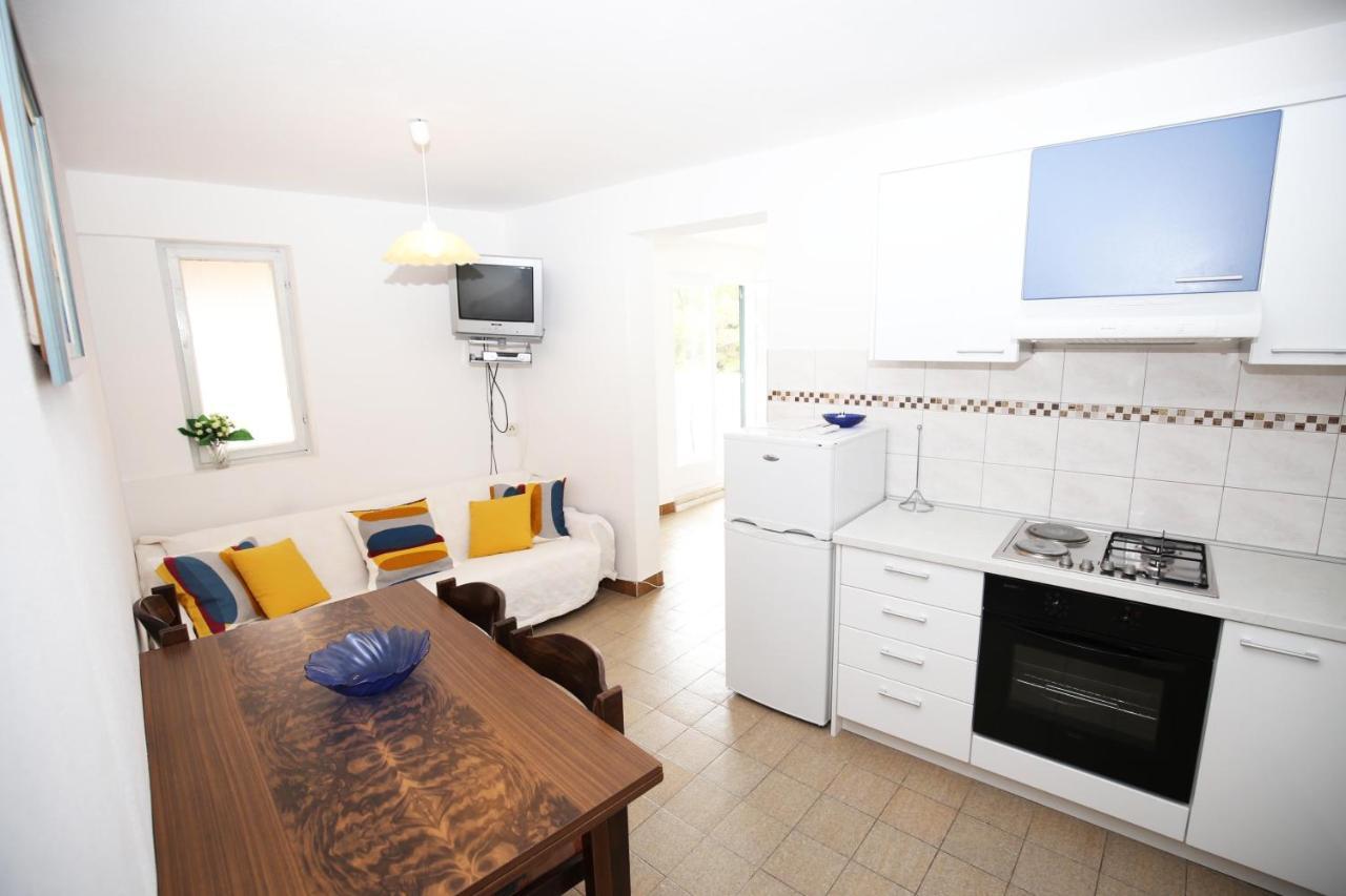Apartments By The Sea Bol, Brac - 13413 Экстерьер фото